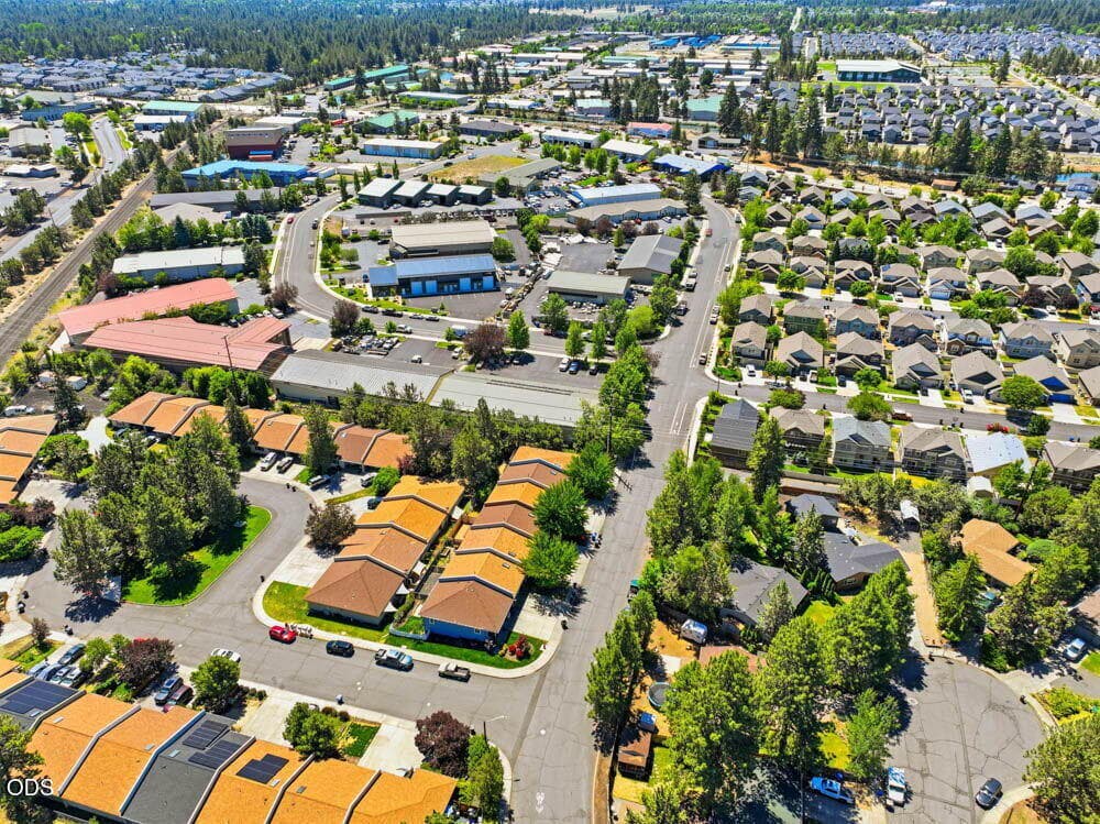 Photo of 980 SE Centennial 28 of 31