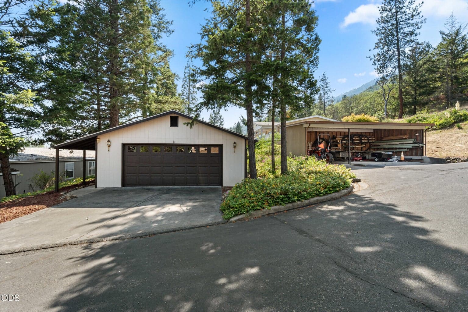 Photo of 5648 Foothill 3 of 48