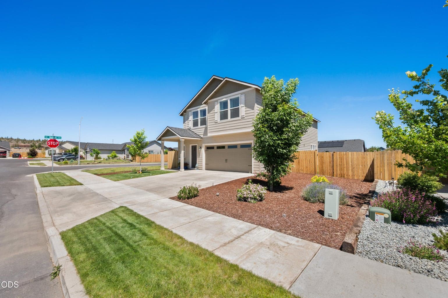 Photo of 3496 9th 2 of 32