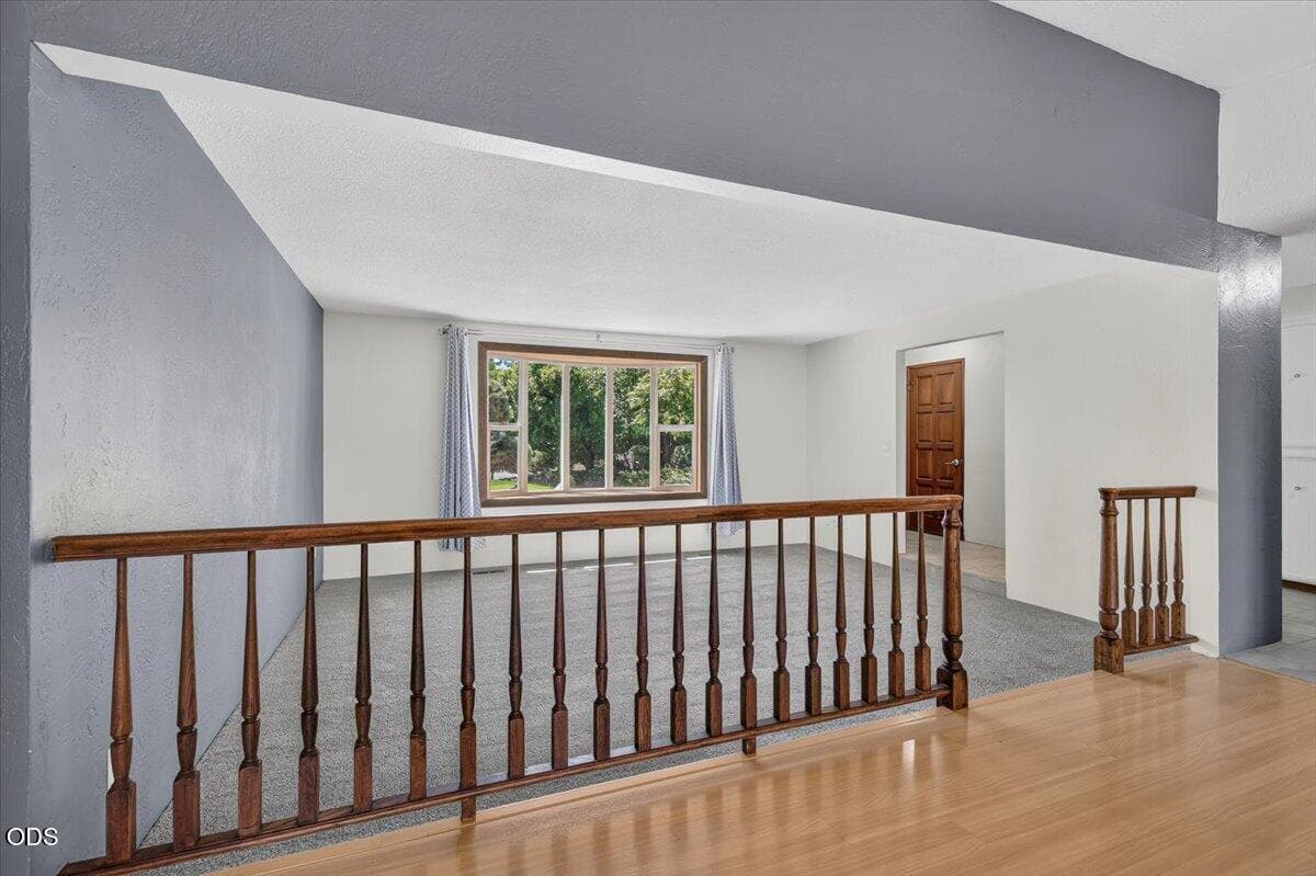 Photo of 416 Picadilly 5 of 28