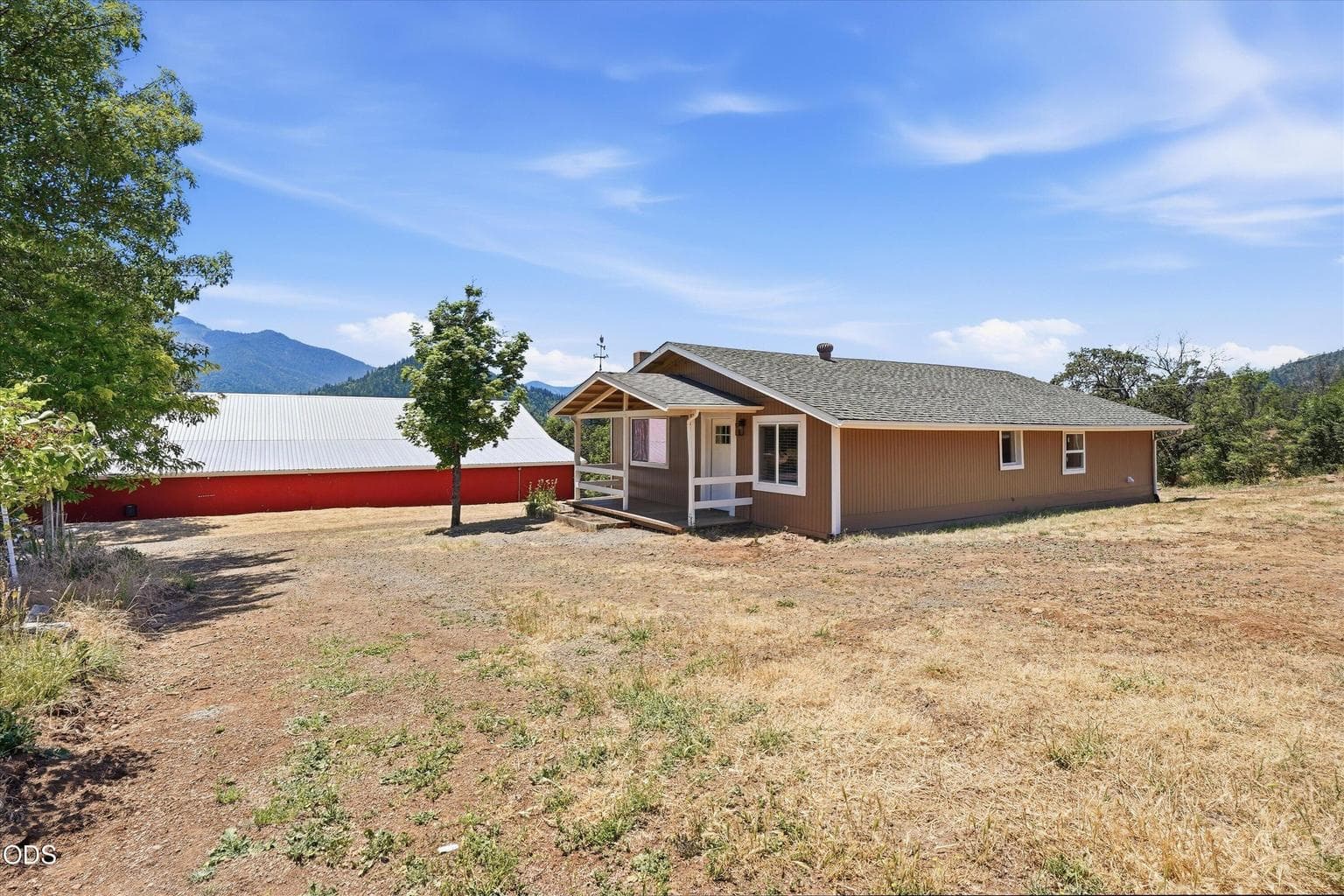 Photo of 8960 Applegate 2 of 37