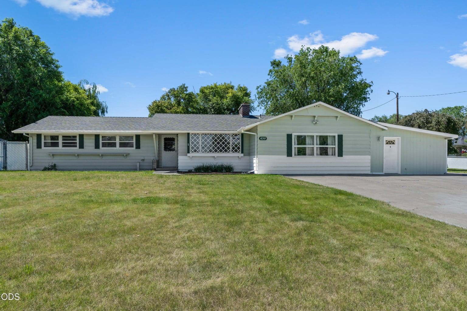 Photo of 630 Loper 1 of 29