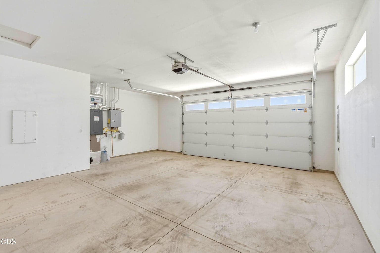 Photo of 3741 NE Petrosa Avenue 50 of 58