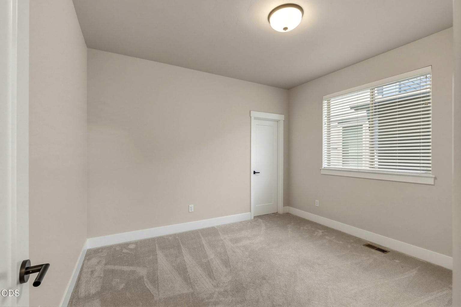 Photo of 3741 NE Petrosa Avenue 34 of 58