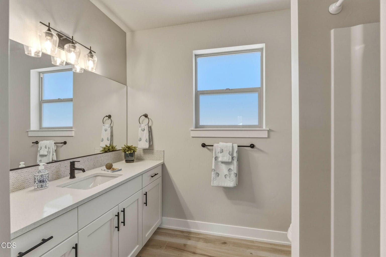 Photo of 3741 NE Petrosa Avenue 40 of 58