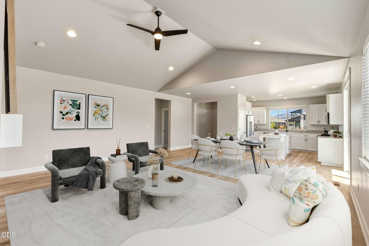 Photo of 3741 NE Petrosa Avenue 15 of 58