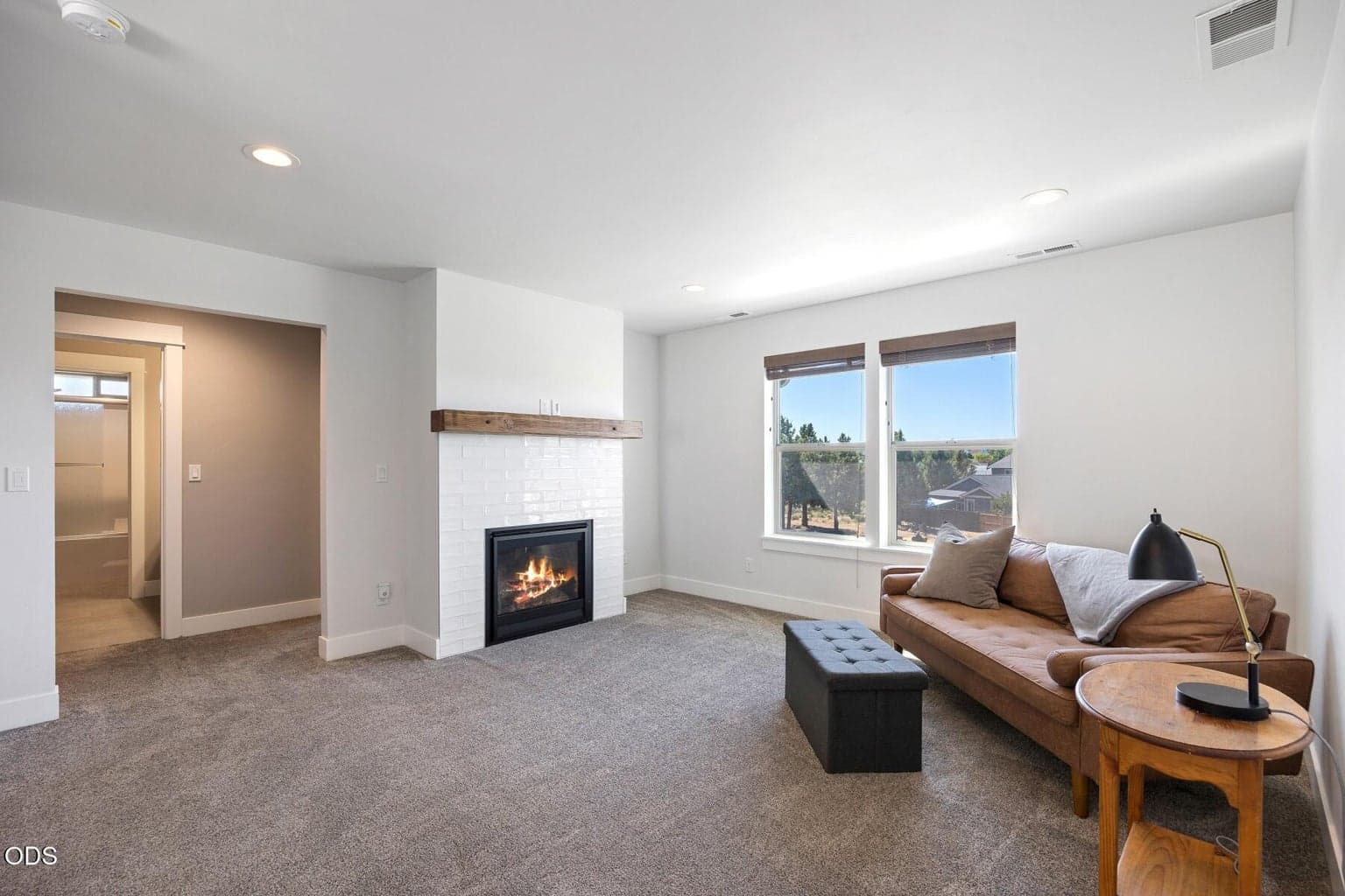 Photo of 2350 NE Purcell Court 16 of 45