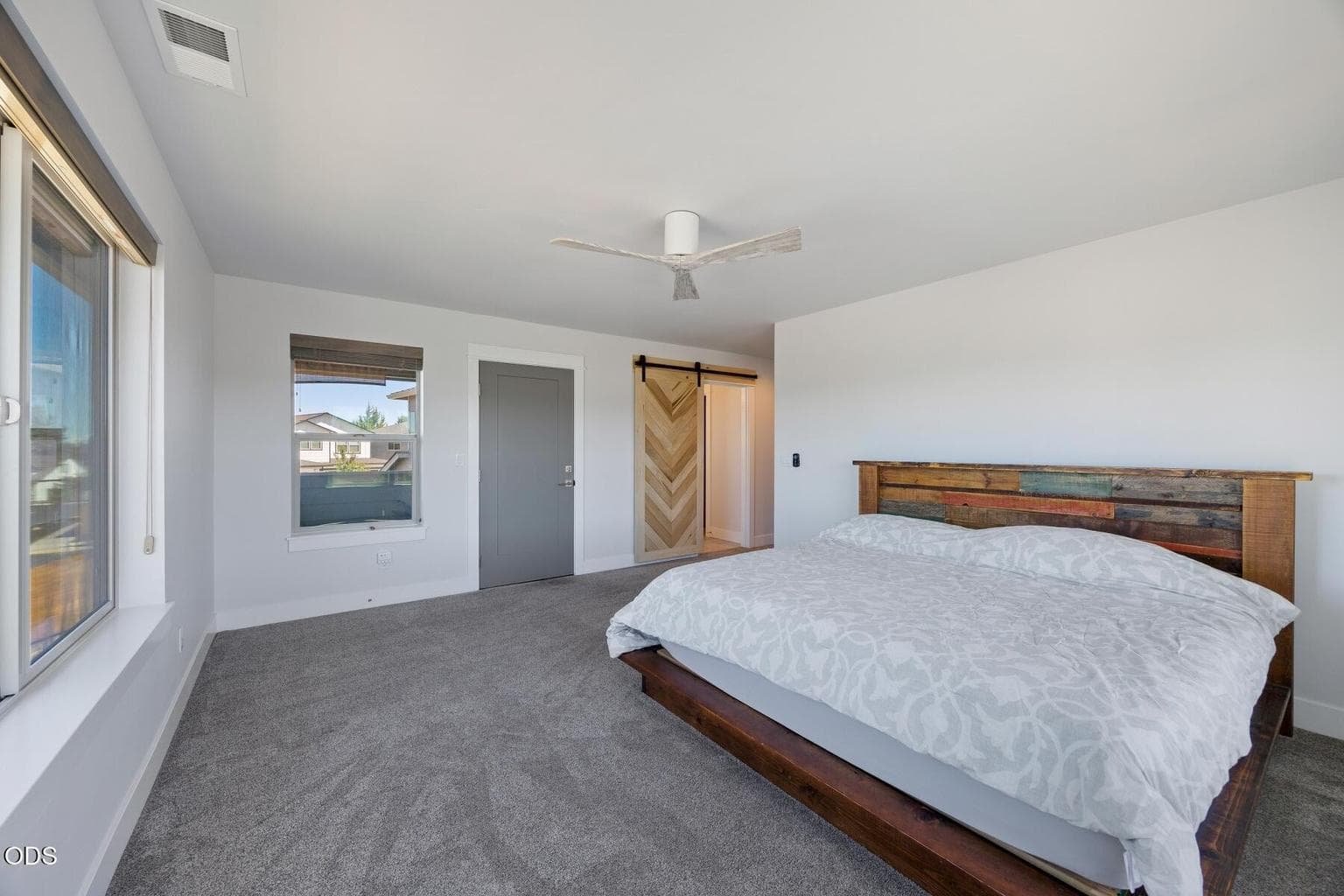 Photo of 2350 NE Purcell Court 26 of 45