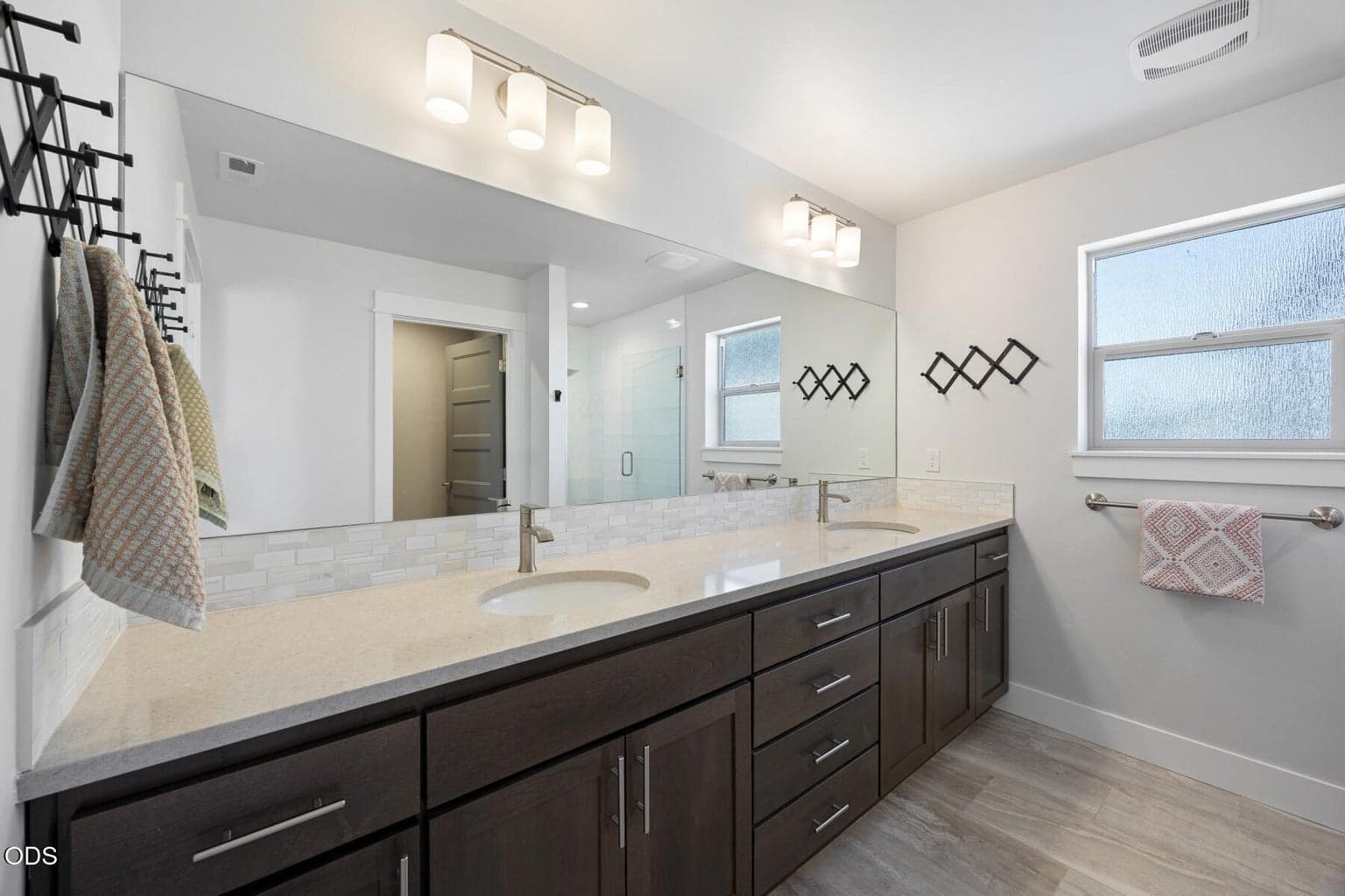 Photo of 2350 NE Purcell Court 27 of 45