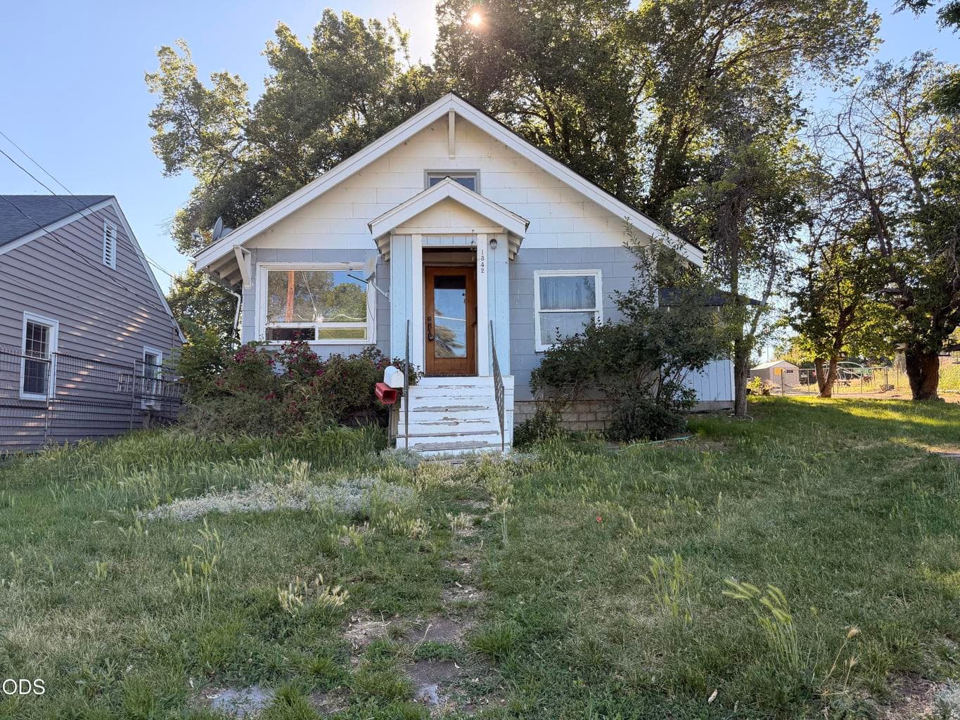 Photo of 1342 Johnson 1 of 25