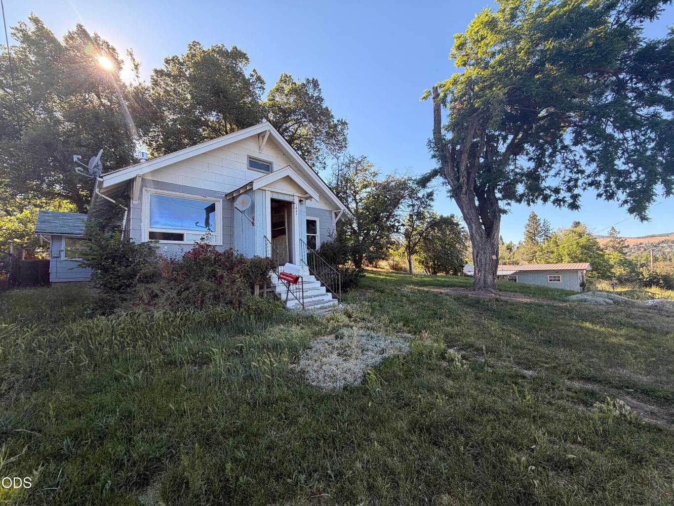 Photo of 1342 Johnson 2 of 25