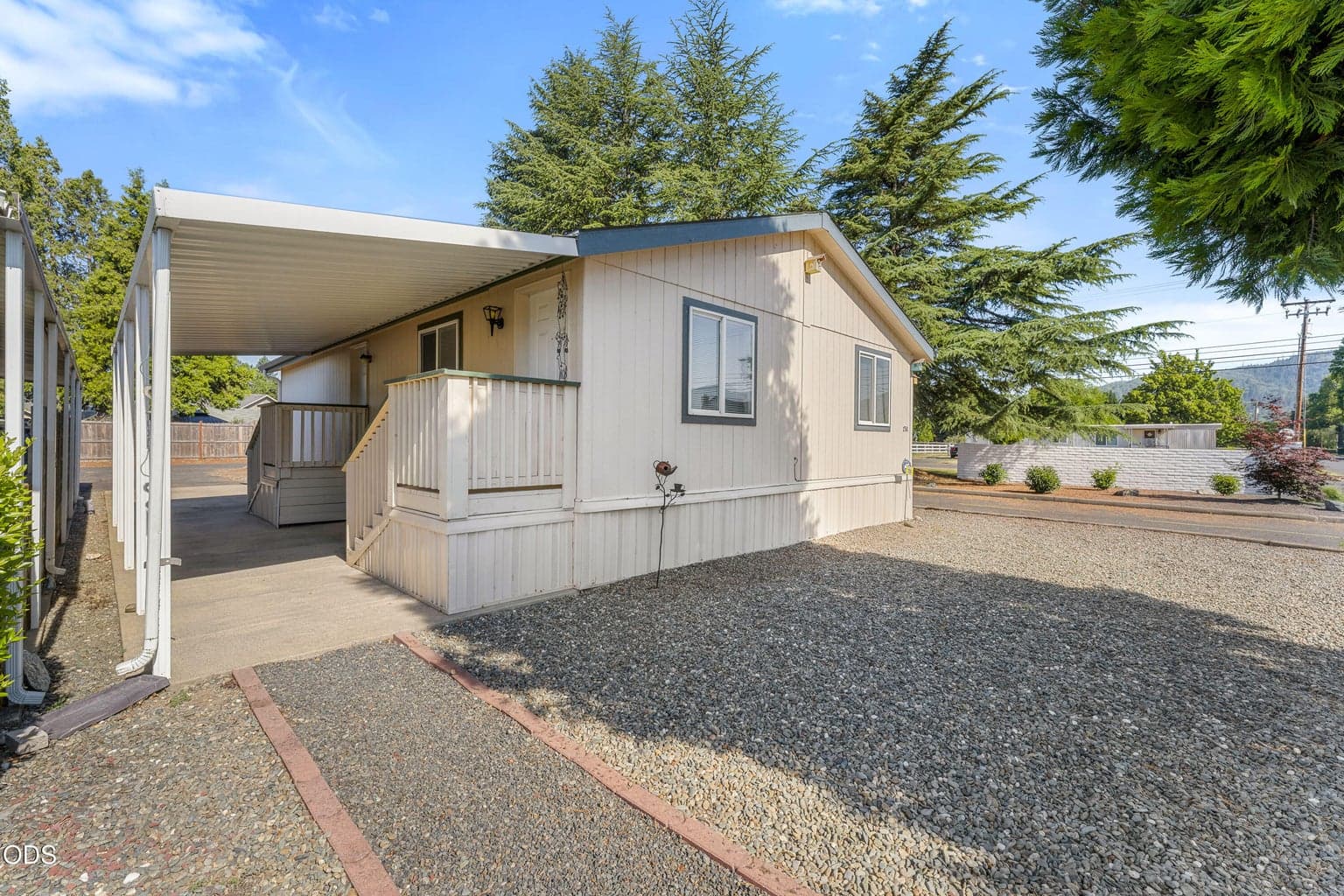 Photo of 750 Roguelea 1 of 16