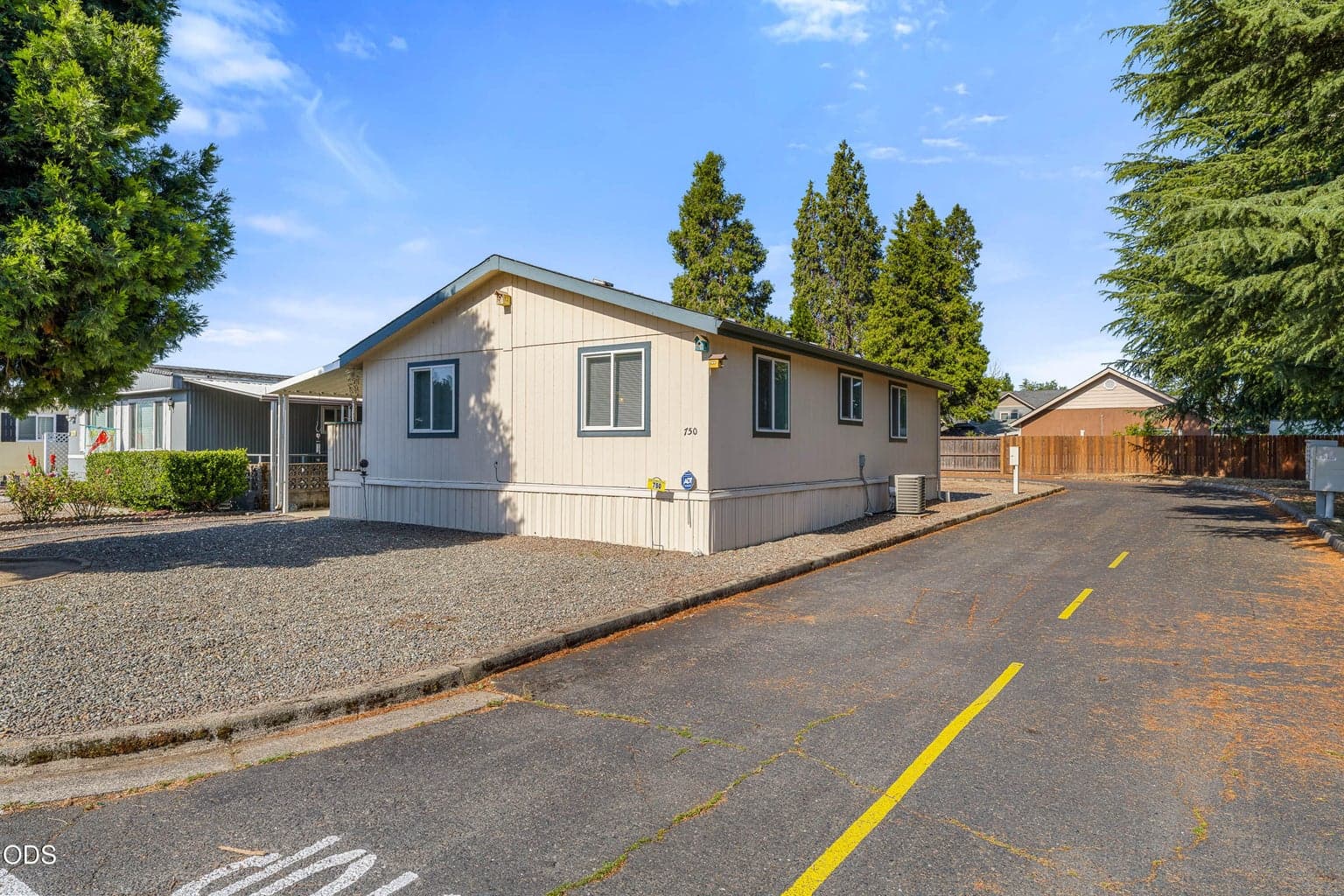 Photo of 750 Roguelea 2 of 16