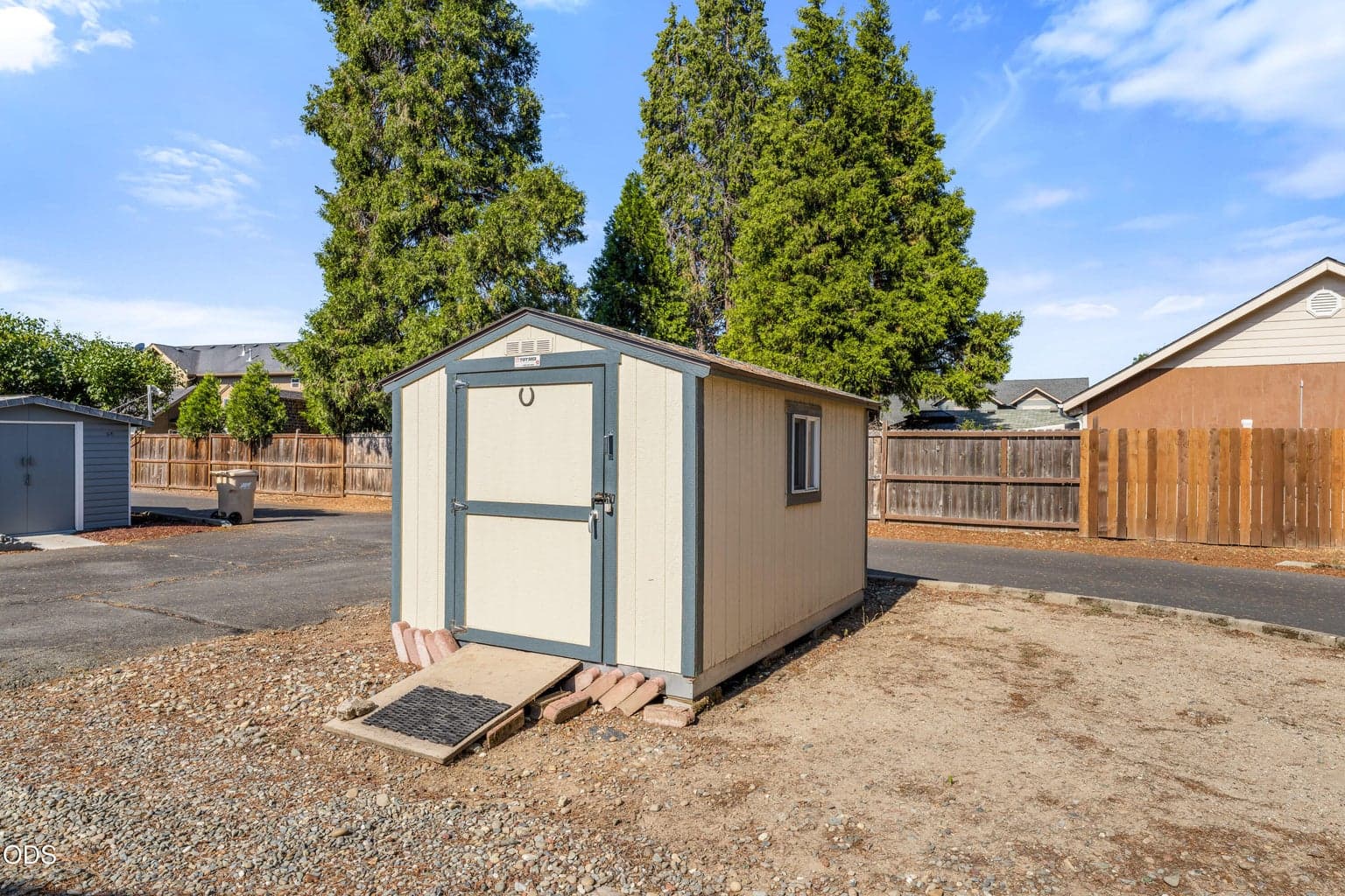 Photo of 750 Roguelea 4 of 16