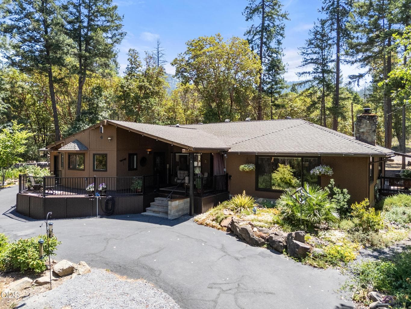 Photo of 6589 Whispering Pines 4 of 70