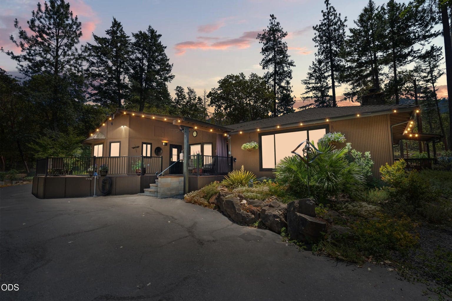 Photo of 6589 Whispering Pines 3 of 70