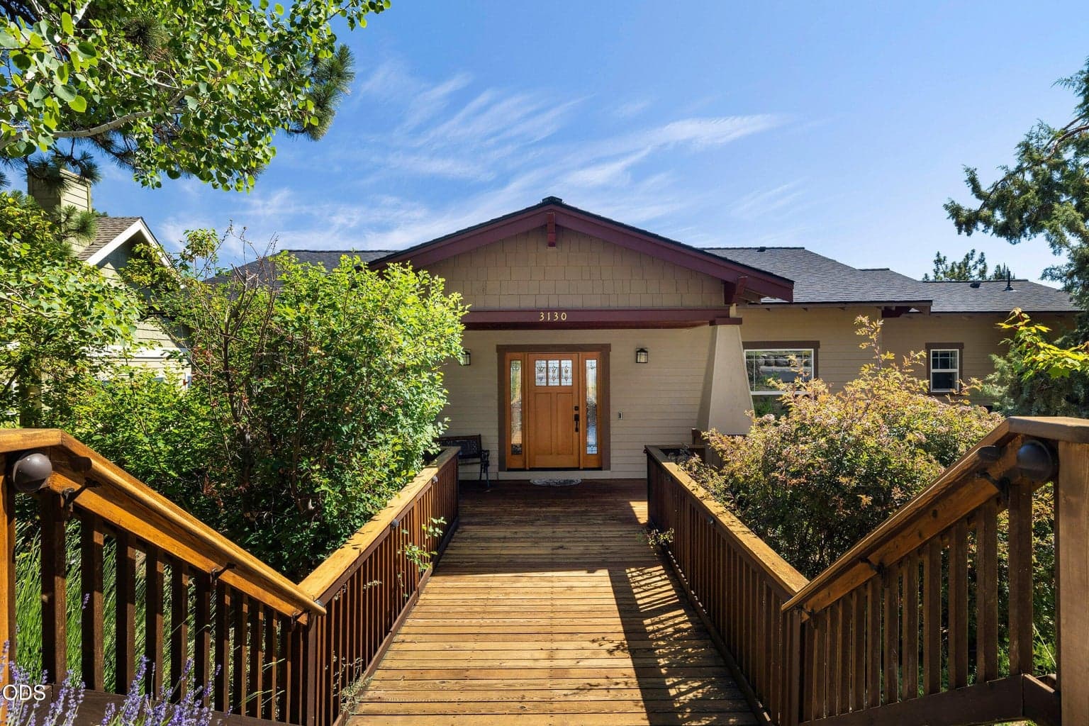 Photo of 3130 Colonial 2 of 66