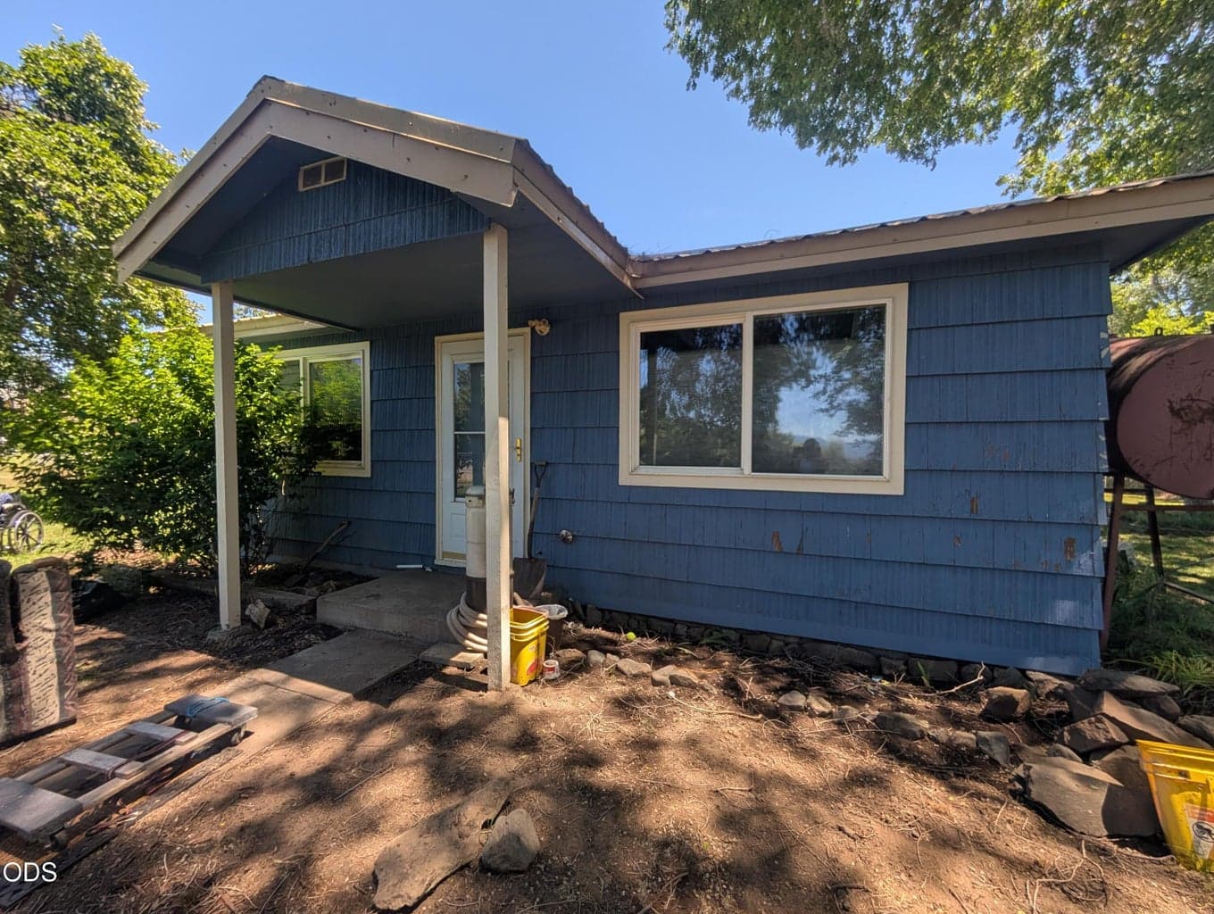 Photo of 37419 Modoc Point 1 of 10