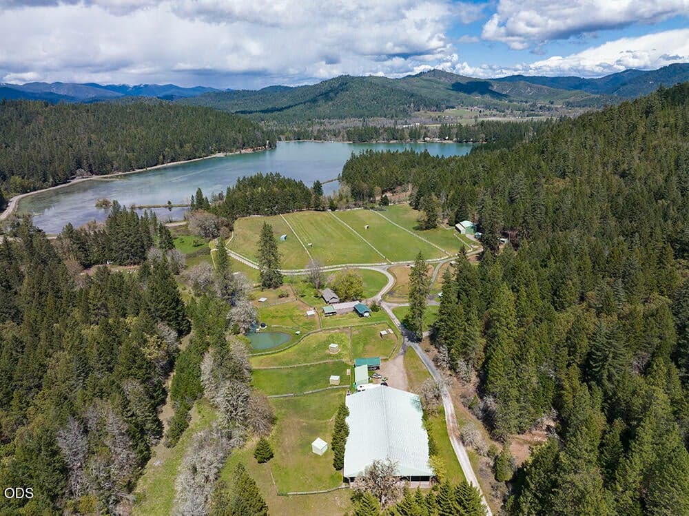 910 Reeves Creek
