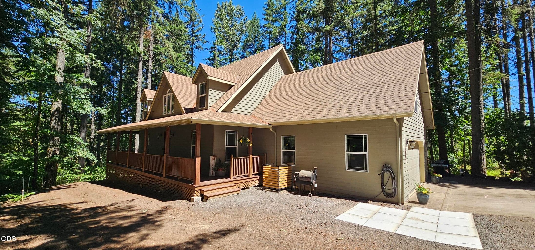 Photo of 40357 Hilltop 3 of 49