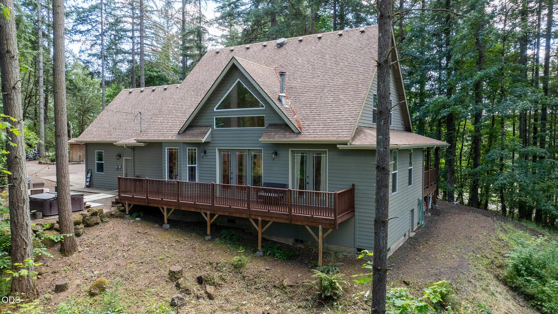 Photo of 40357 Hilltop Drive 5 of 53