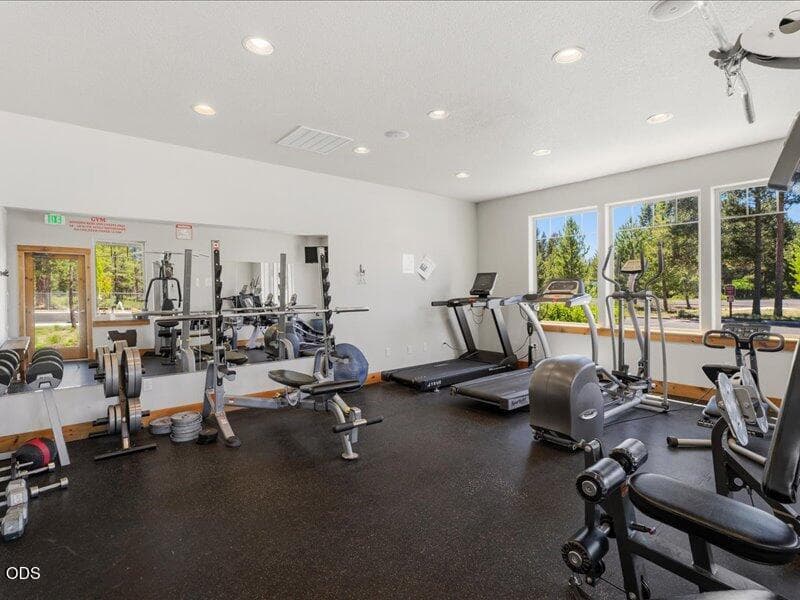 Photo of 16558 Daisy Place 19 of 23