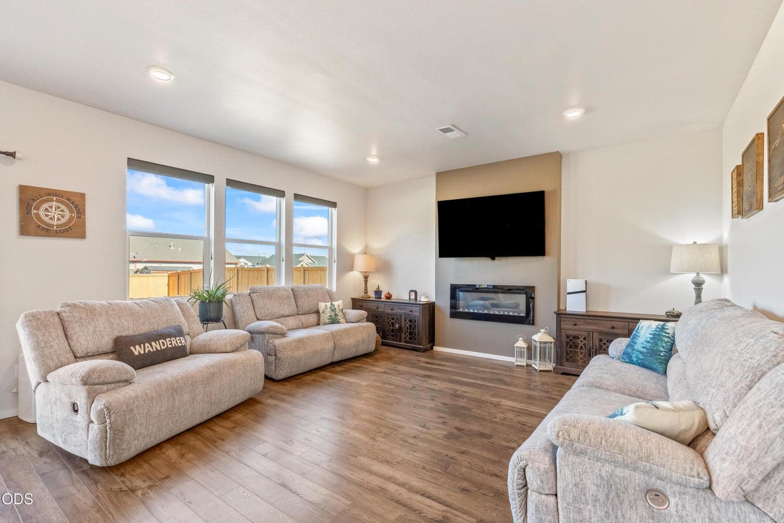 Photo of 509 Stetson 3 of 39