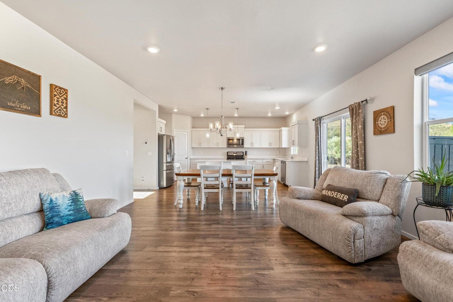 Photo of 509 Stetson 5 of 39