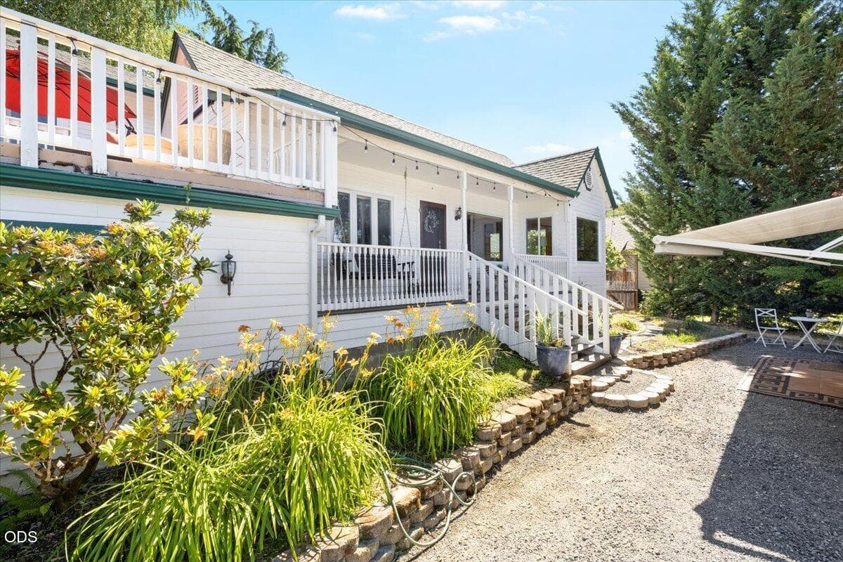 Photo of 1043 Thelma 3 of 47