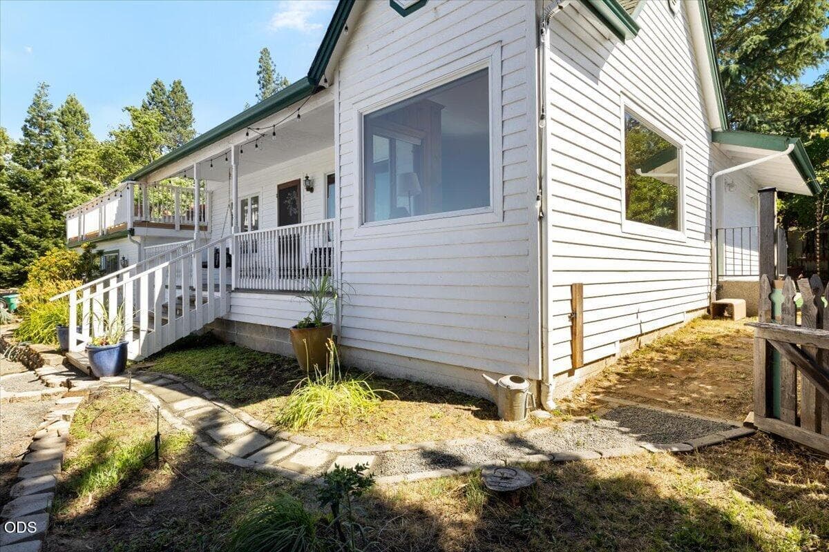 Photo of 1043 Thelma 4 of 47