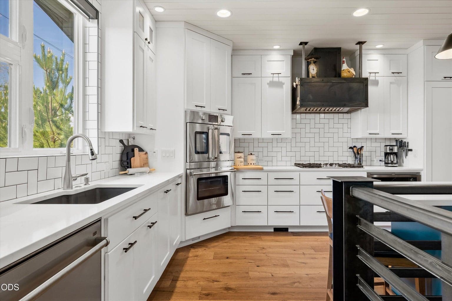 Photo of 628 NW Portland Avenue 6 of 41
