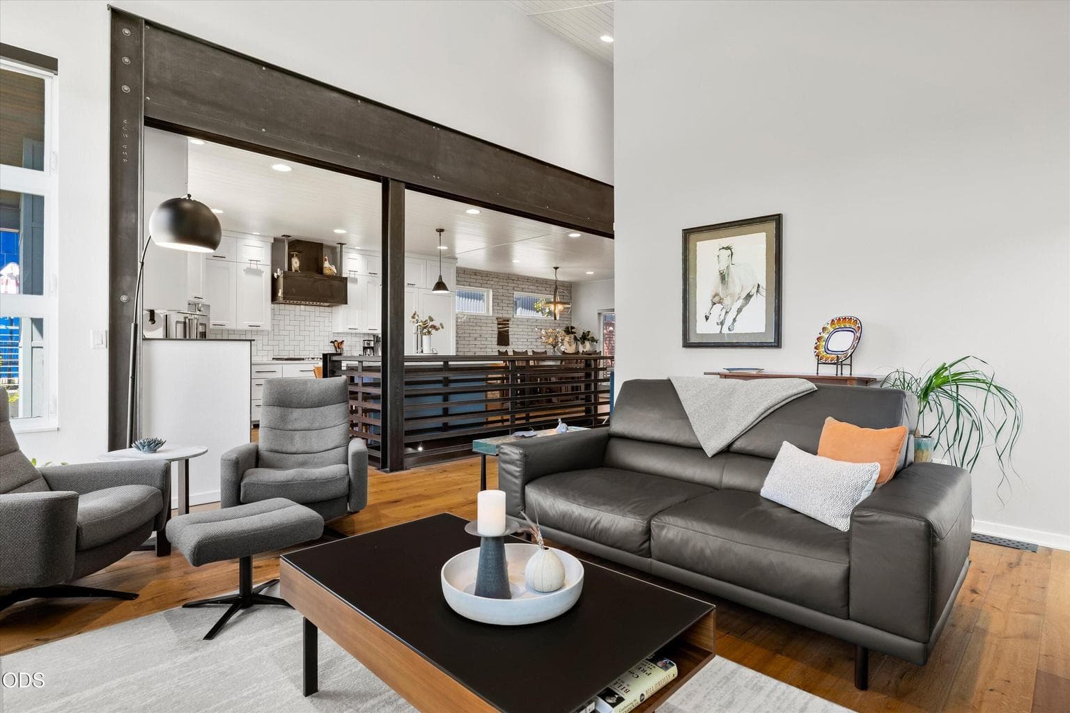 Photo of 628 NW Portland Avenue 12 of 41