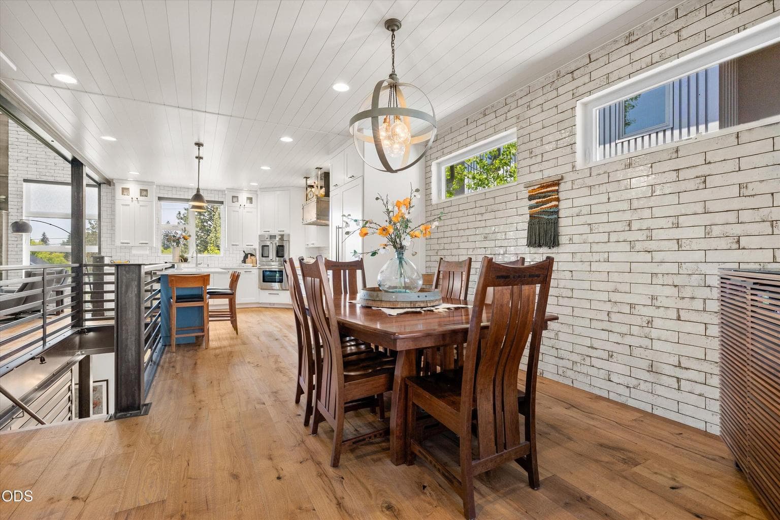 Photo of 628 NW Portland Avenue 15 of 41