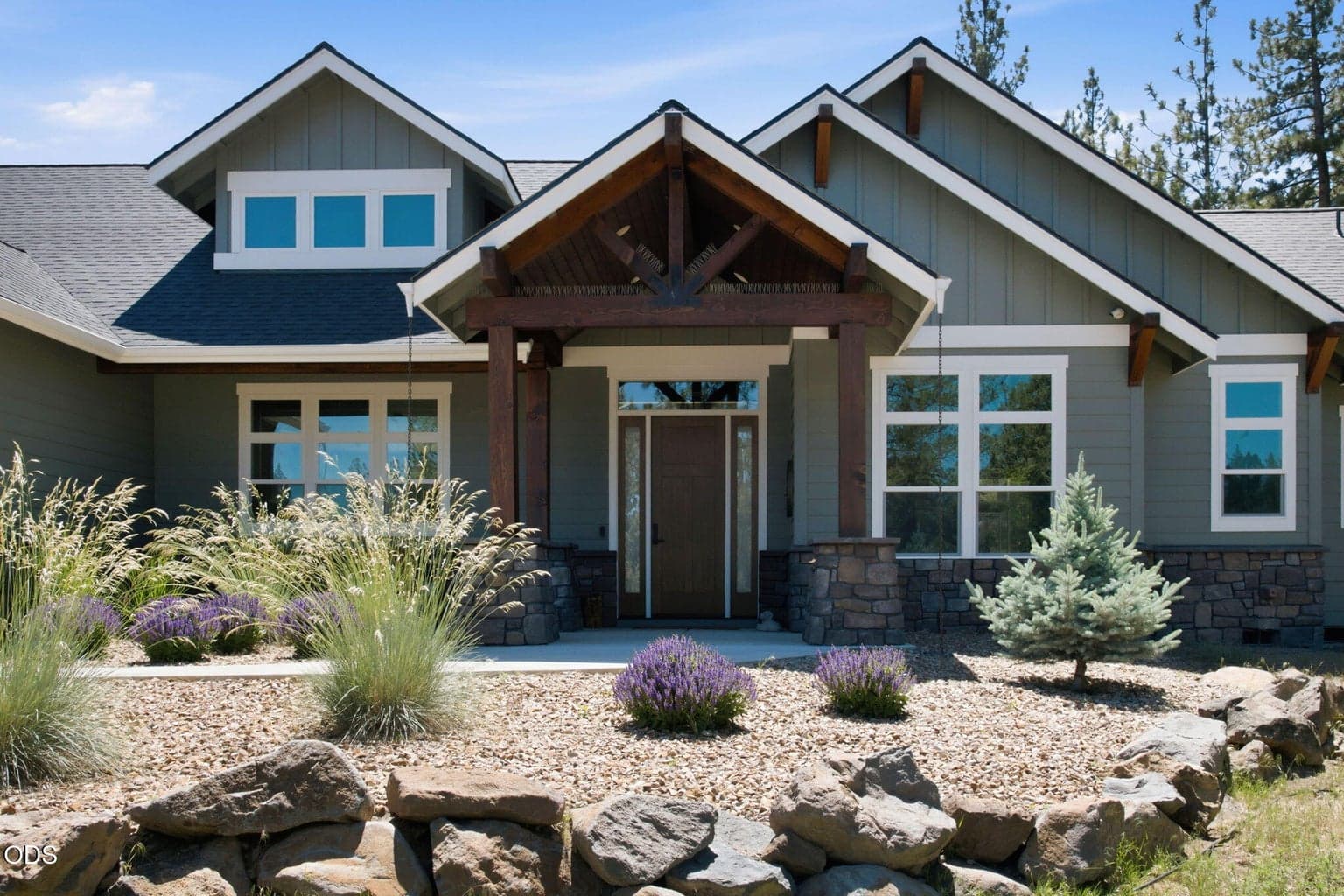 Photo of 16055 Foothill 3 of 61