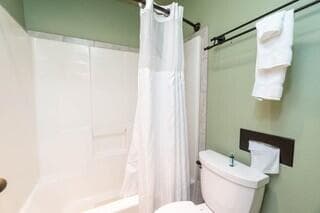 Photo of 18575 SW Century Drive 16 of 26