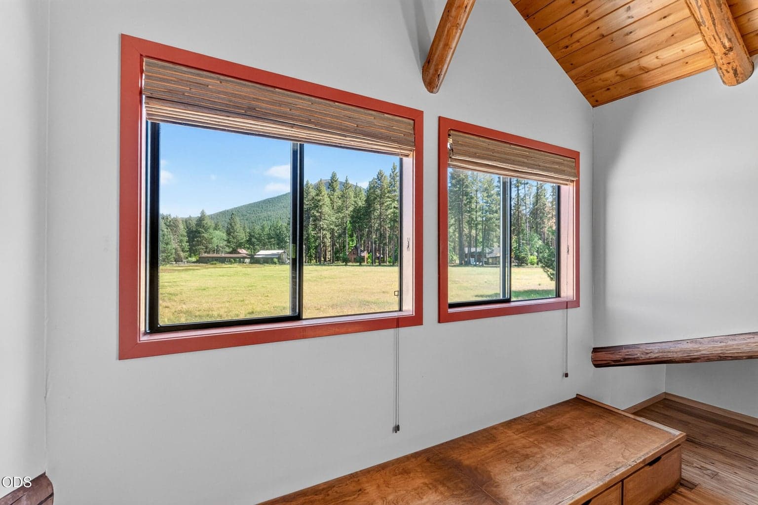 Photo of 13751 SW Meadow View Drive 33 of 49