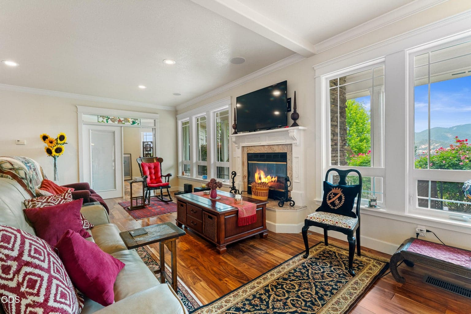 Photo of 2226 Linden 5 of 54