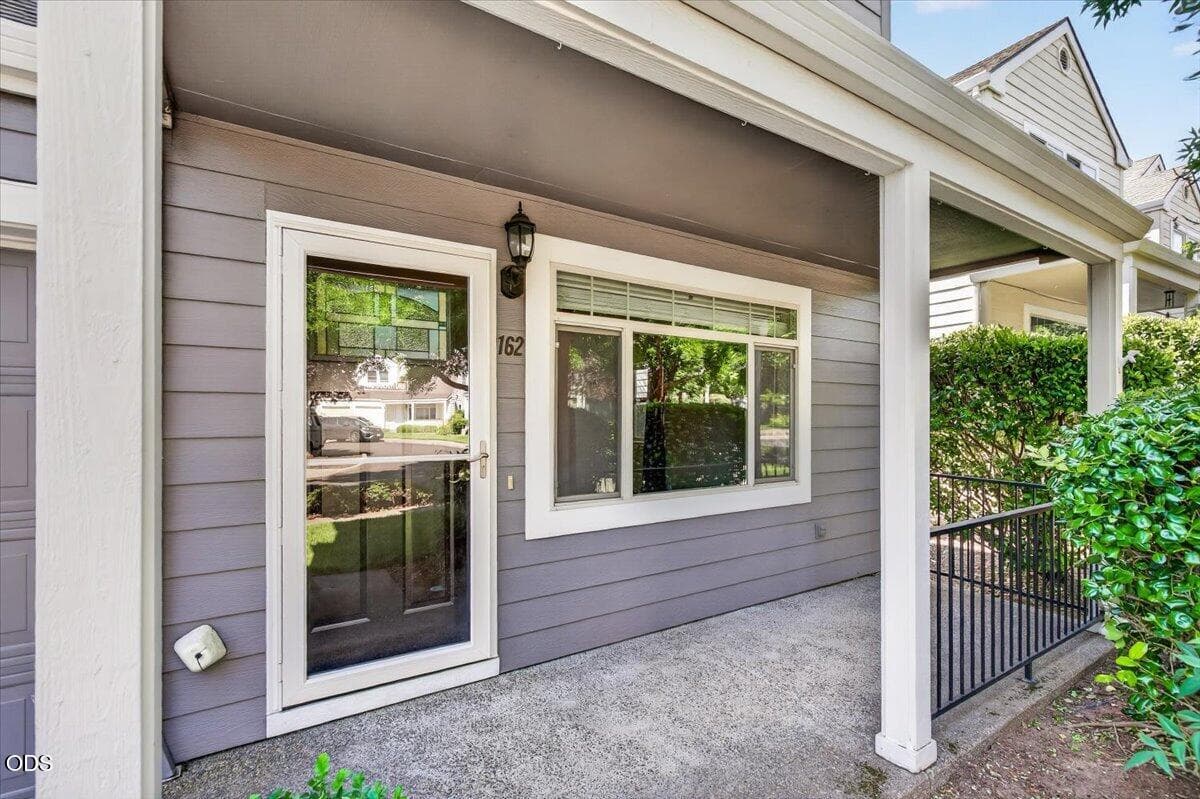 Photo of 162 Crocker 4 of 28