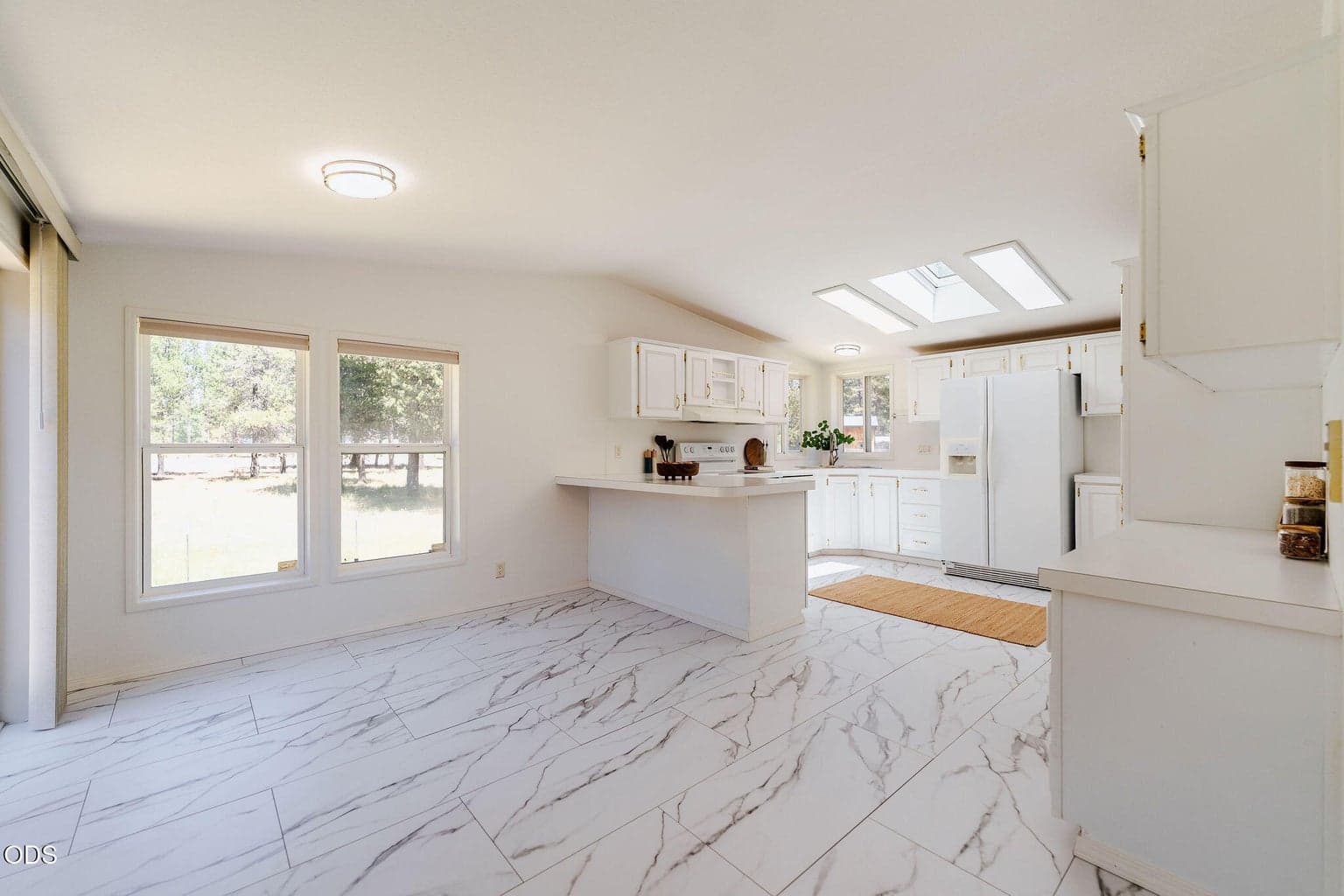Photo of 16115 Del Pino Drive 9 of 43
