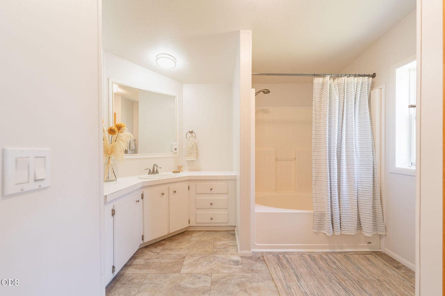 Photo of 16115 Del Pino Drive 19 of 43