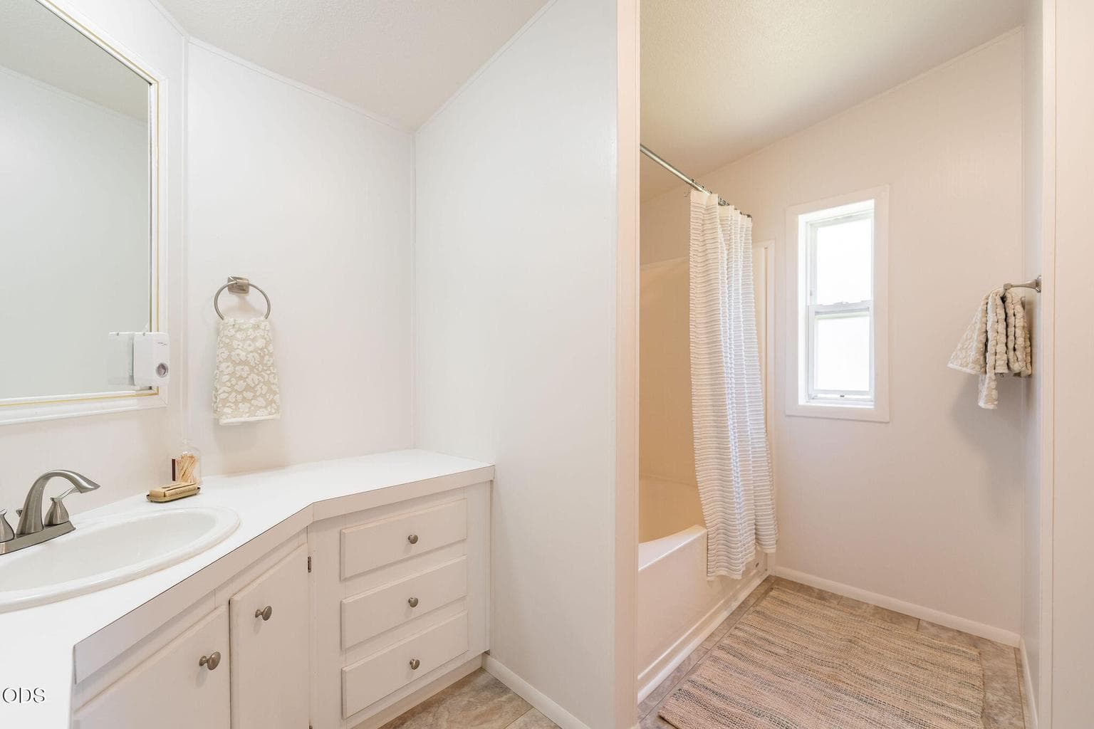Photo of 16115 Del Pino Drive 20 of 43