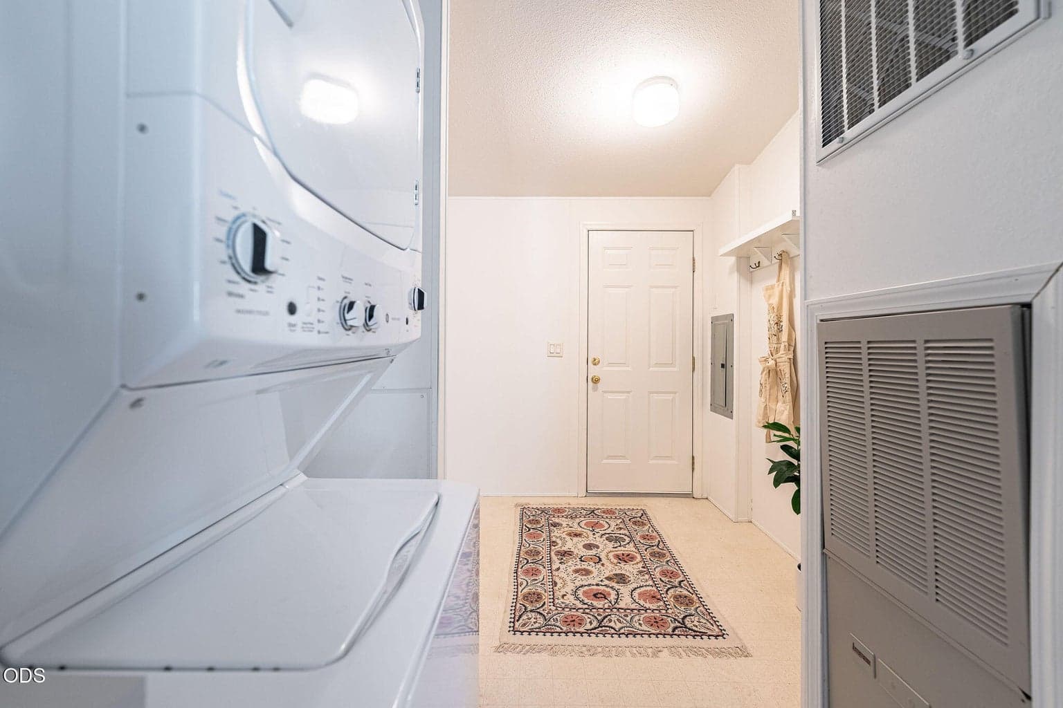 Photo of 16115 Del Pino Drive 23 of 43