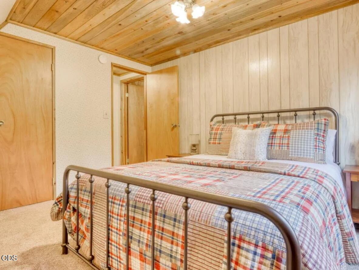 Guest Bedroom 1