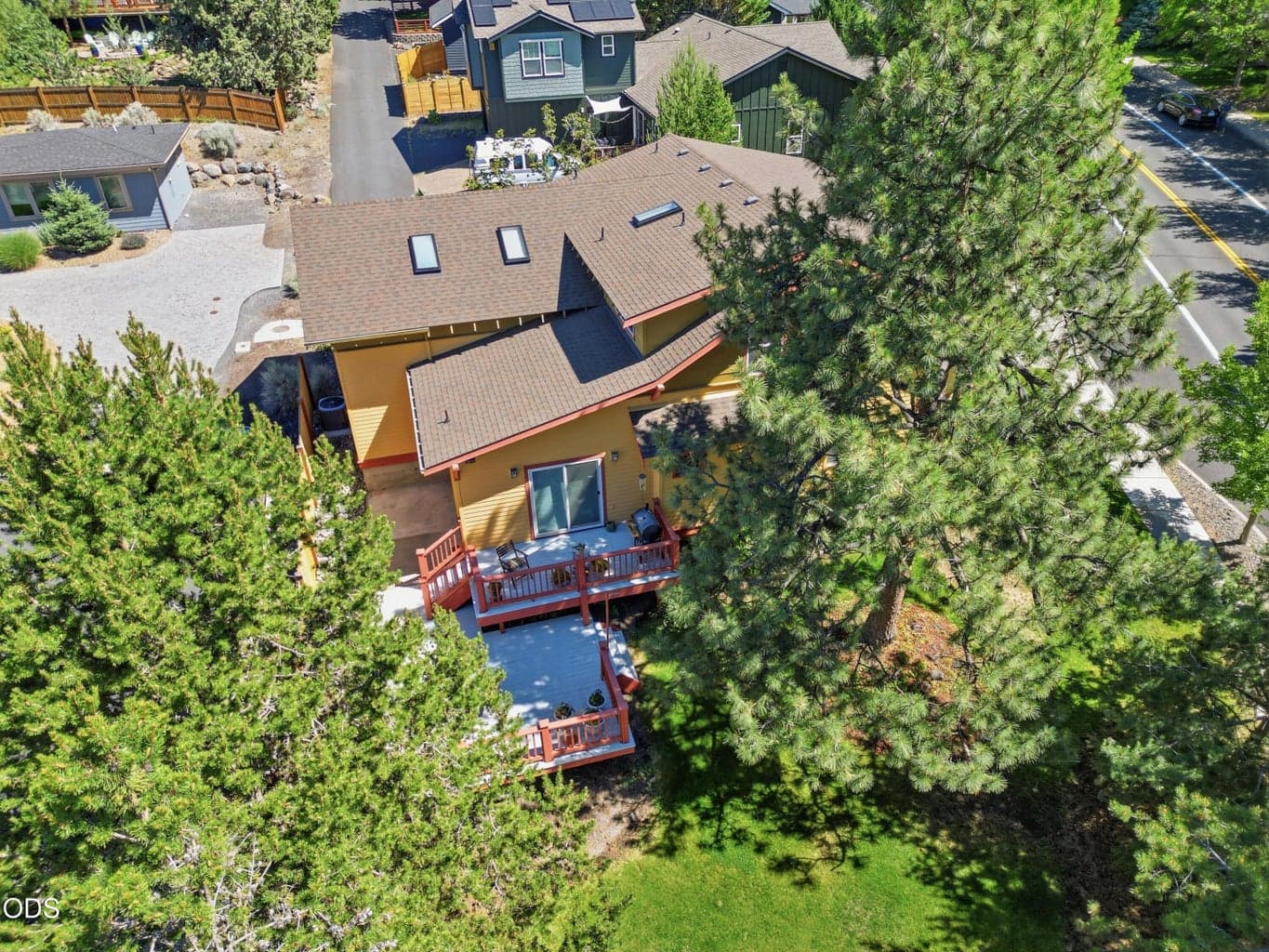 Photo of 2331 NW Awbrey Road 37 of 42