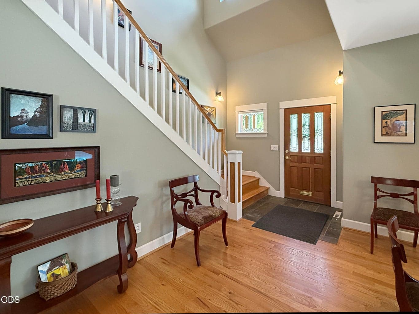 Photo of 2331 Awbrey 5 of 40