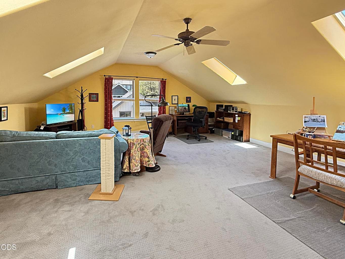 Photo of 2331 NW Awbrey Road 30 of 42