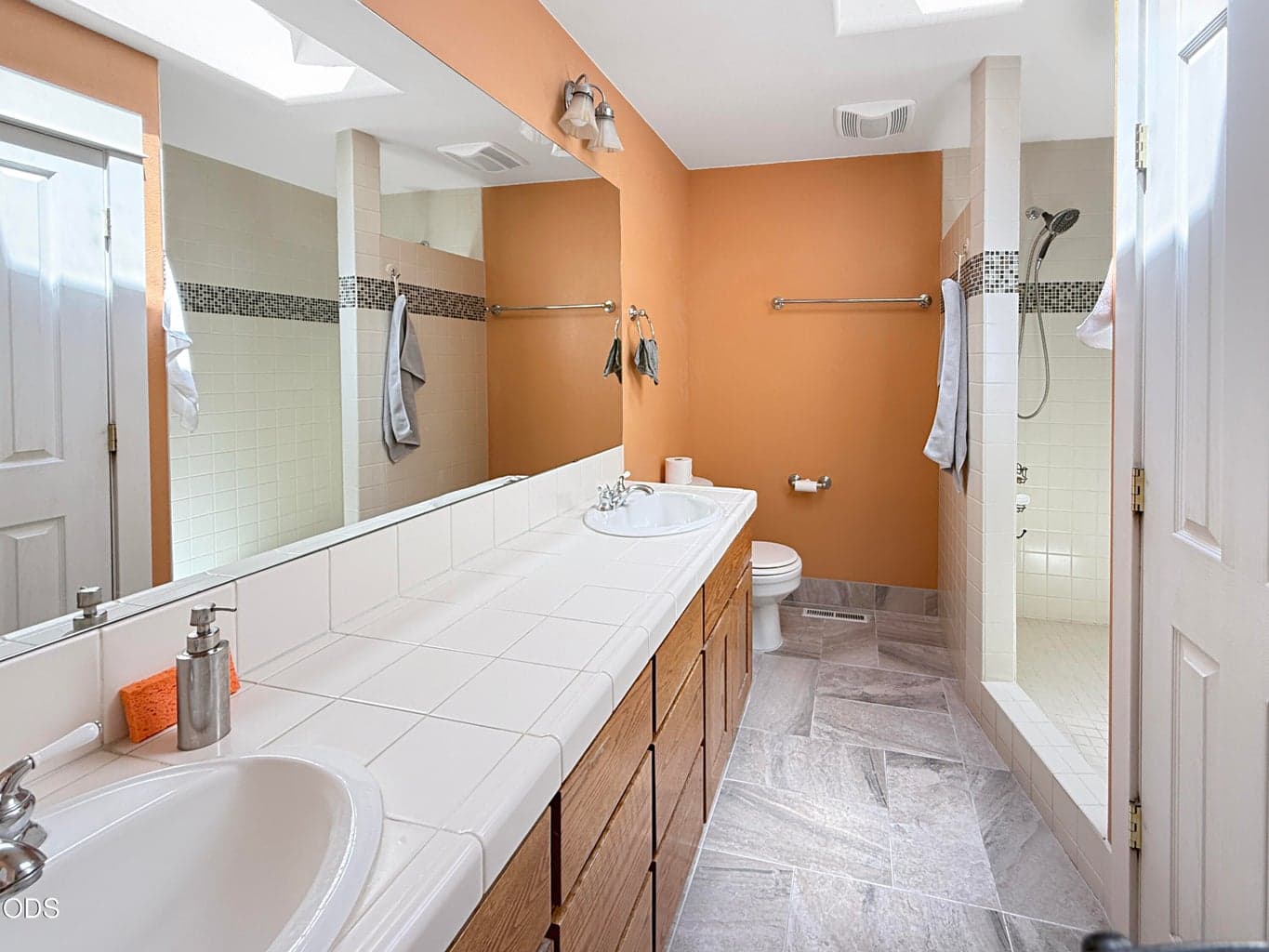Photo of 2331 NW Awbrey Road 28 of 42