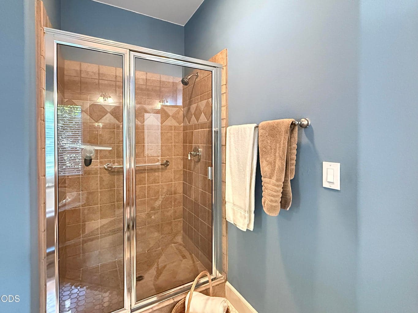 Photo of 2331 NW Awbrey Road 20 of 42