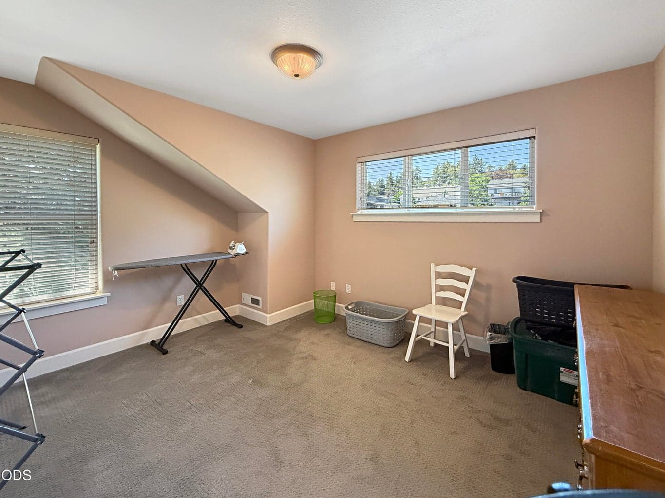Photo of 2331 NW Awbrey Road 27 of 42