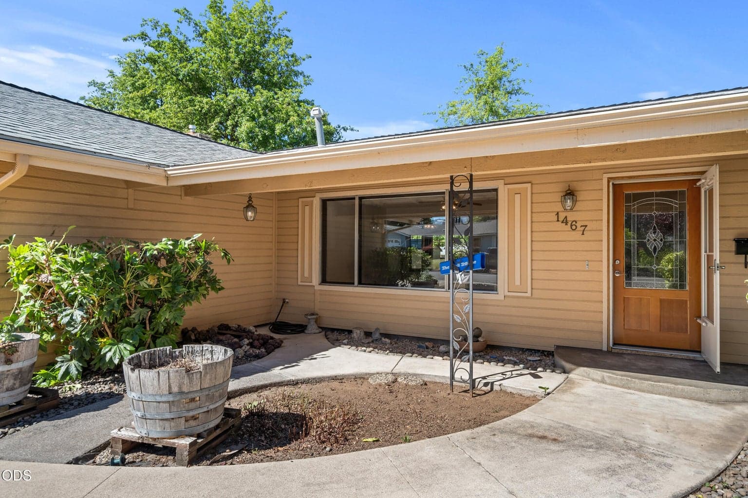 Photo of 1467 Bluebonnet 5 of 30